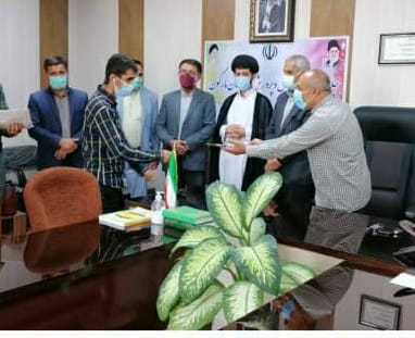 تجیل مدیر آموزش و پرورش شهرستان مارگون از مداح نوجوان اهلبیت این شهرستان+تصاویر