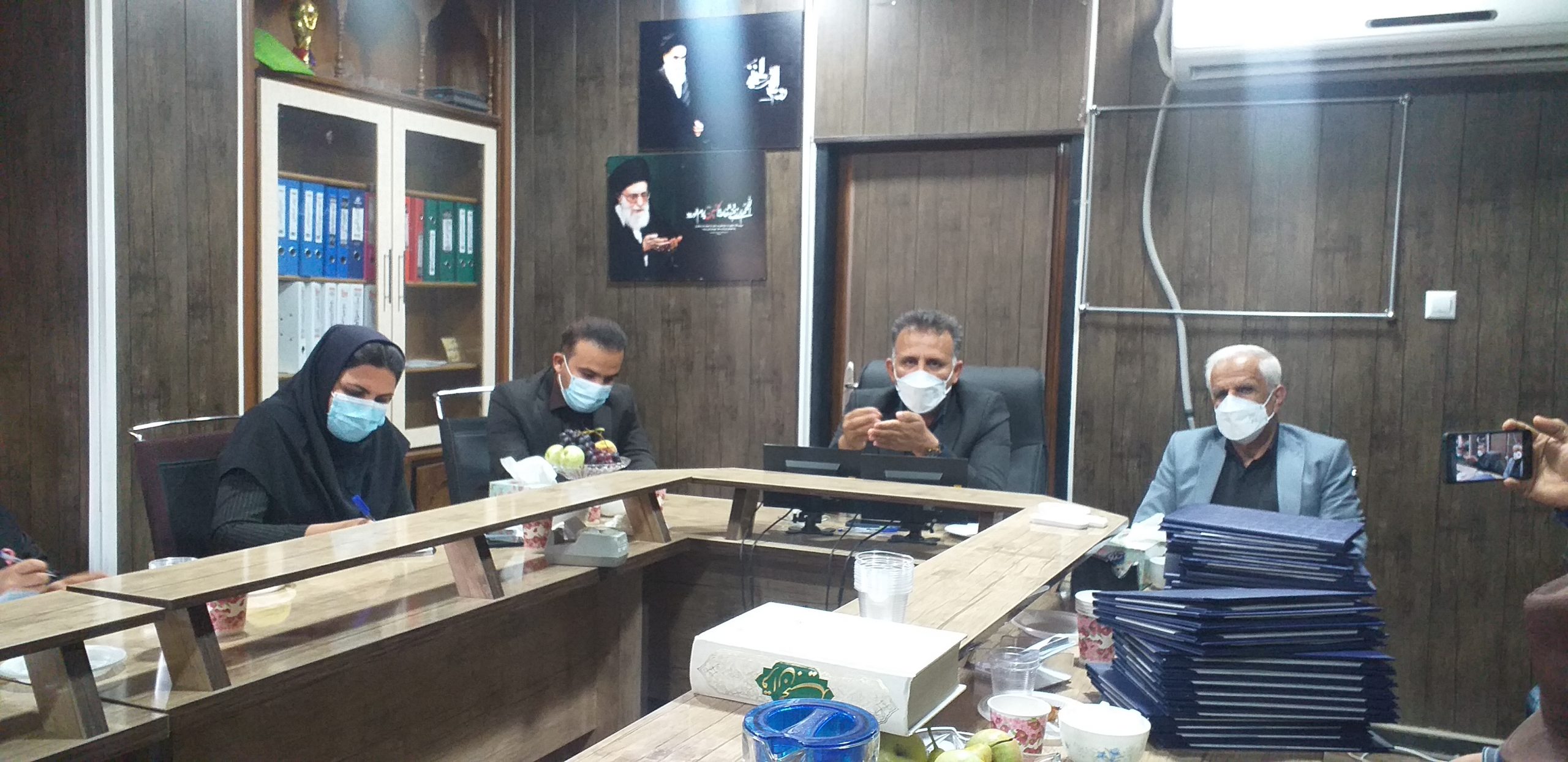 شهردار دوگنبدان در مراسم تجلیل از خبرنگاران : رشد و شکوفایی جامعه و نشاط و پویایی مردم، مرهون زحمات شبانه روزی خبرنگاران است / دست خبرنگاری را که عیوب ما را متذکر می شود را می بوسم +جزئیات